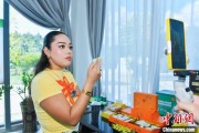 梦见捕鱼泰国主播品三亚榴莲：“尝到了家乡味”